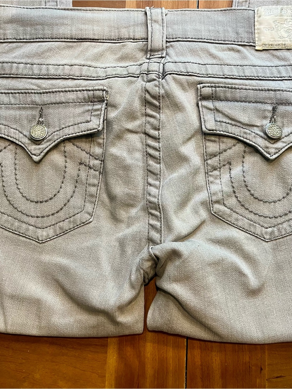 True Religion Women's Skinny Jeans Light Grey Rhinestone Buttons Made in USA 30 - Picture 6 of 11